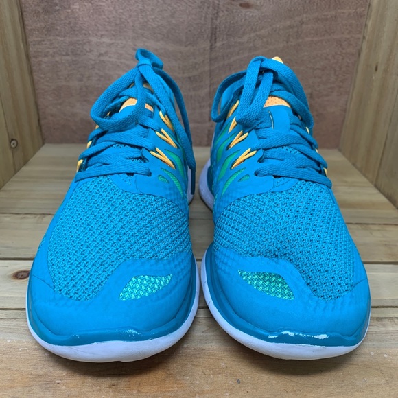 🌎 Nike Free 5.0 Running Sneakers - Picture 3 of 7